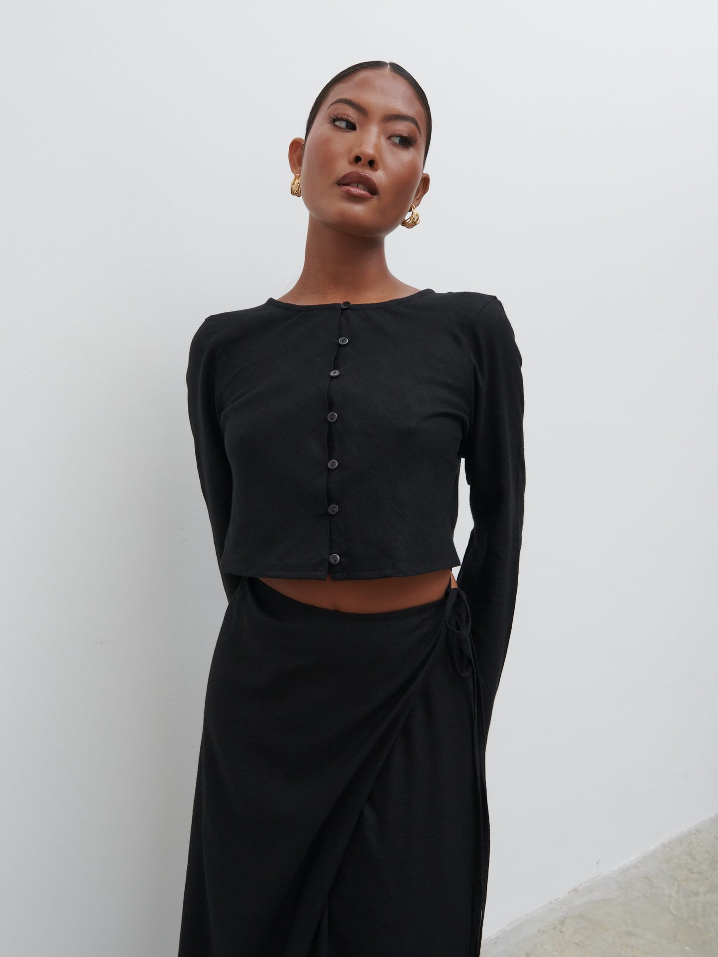 Abigail Button Front Linen Blouse - Black