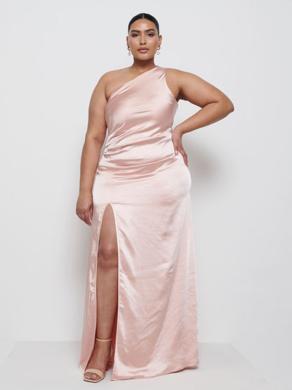Amelia Ruched Maxi Bridesmaid Dress Curve - Blush